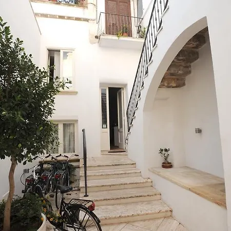 Negramaro 4* Лечче